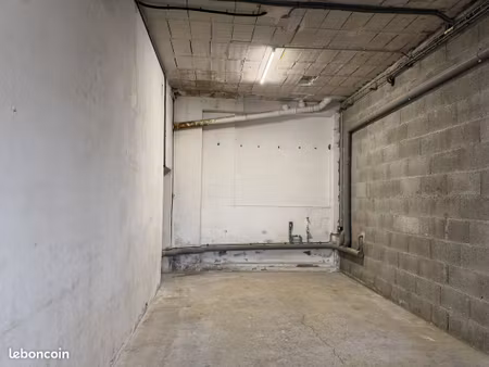 local 30 m² chambéry