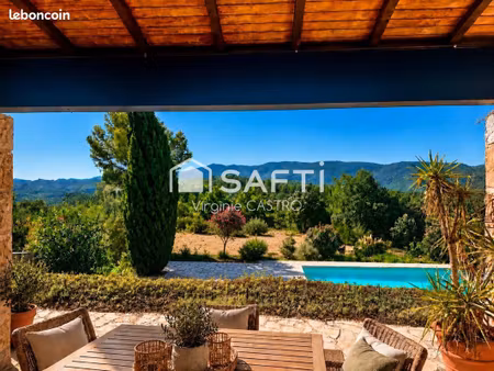 propriété 4 pièces 108 m²