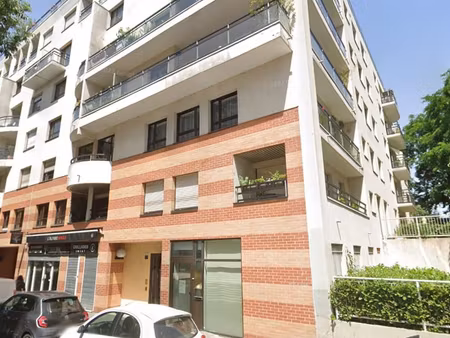 bureau 122 m²