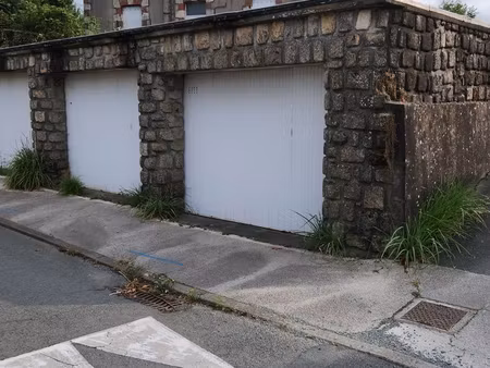 garage de 5.5 m x 3.0 m centre le boupere