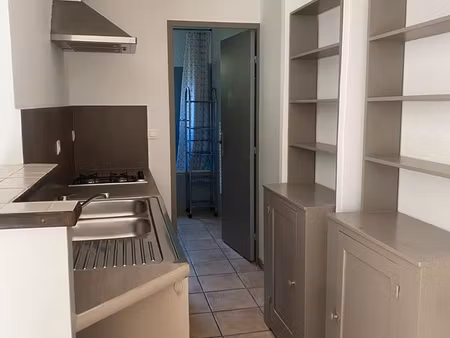 appartement/studio en campagne avec terrasse rdc