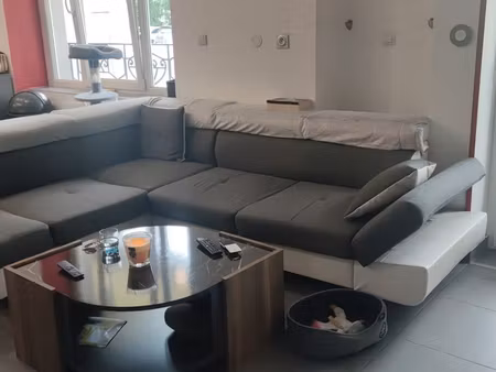 bel appartement lumineux grande terrasse + parking