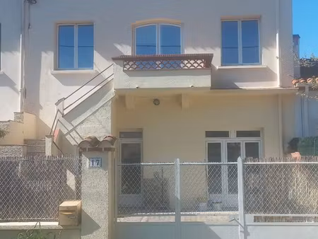 villa bord de mer  plage à 200 m