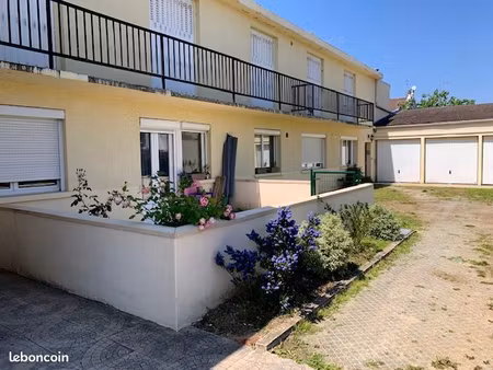 particulier loue t2 35m² avec courette privative 77500 chelles