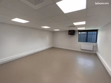 bureau 35 m²