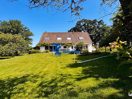 maison 6 pièces 213 m²