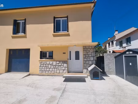 maison 9 pièces 180 m²