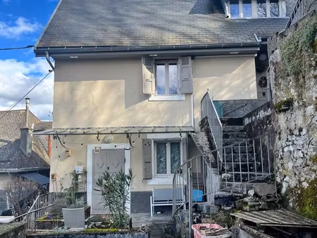 immeuble de rapport – 3 appartements loués – grand jardin – vue montagnes