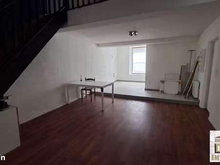 studio 2 pièces 52 m²