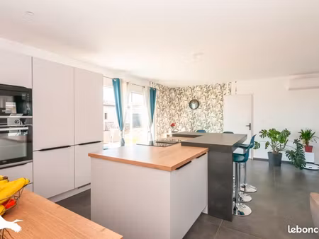 villa 7 pièces 123 m²