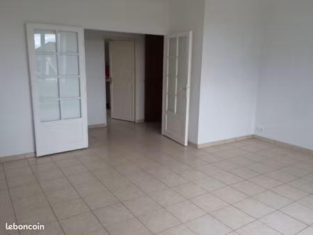 appartement a louer- hauteville lompnès