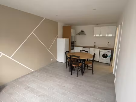 appartement t2 meublé plein bourg