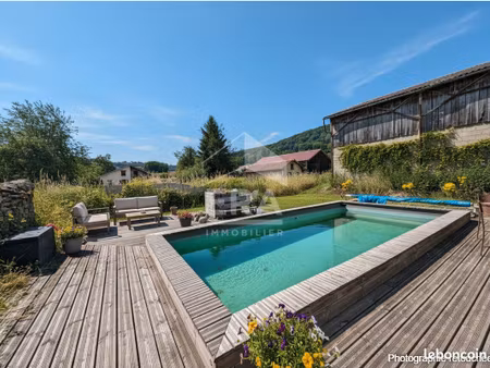 maison 5 pièces 200 m²