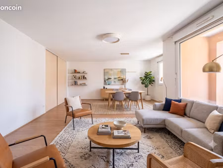 duplex en coeur de ville avec extérieur  ascenseur  garage et cave