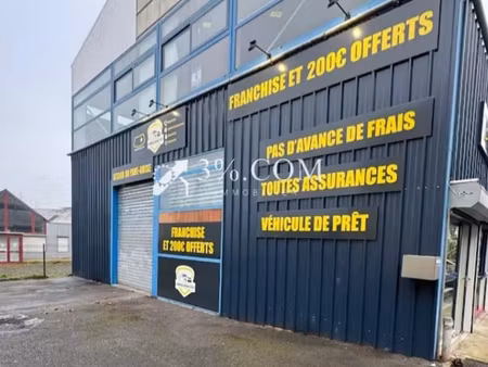 immeuble 25 pièces 725 m²