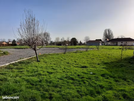 terrain 1151 m² mont