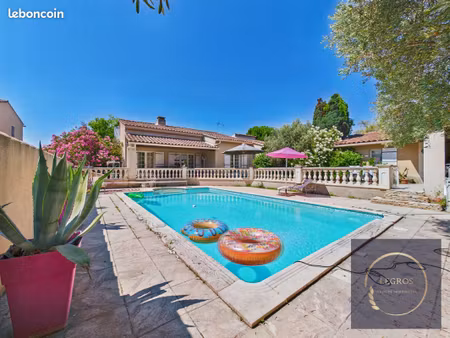 maison 7 pièces 180 m²