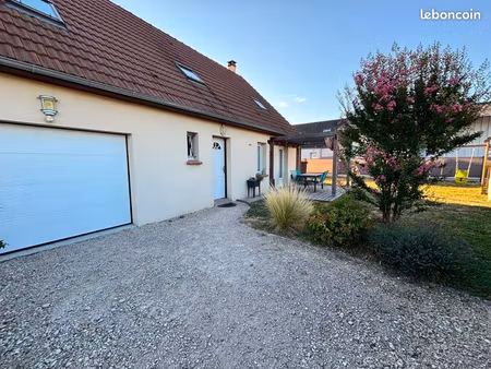 belle maison calme à baule