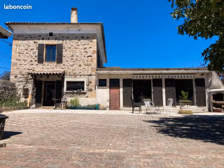maison 105m2 + terrasse 500 m2 + terrain 1000m2