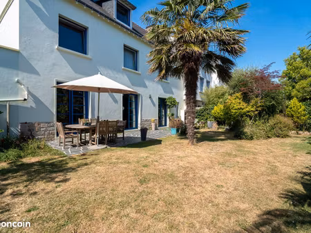 maison 8 pièces 204 m²