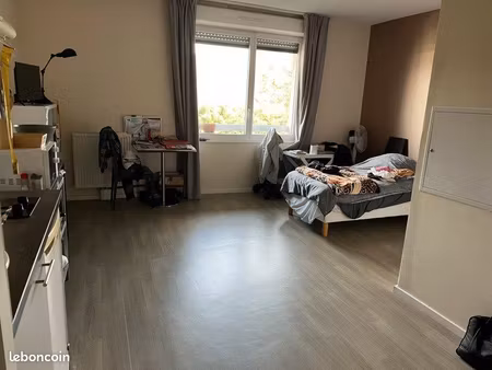 studio 1 pièce 29 m²