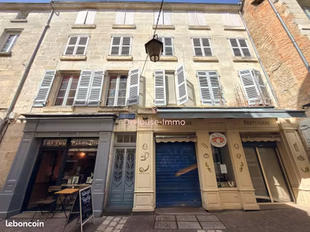 immeuble 10 pièces 500 m²
