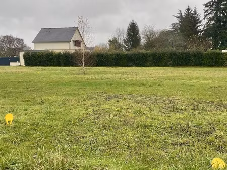 terrain à bâtir de 384 m² à la pommeraye (49)