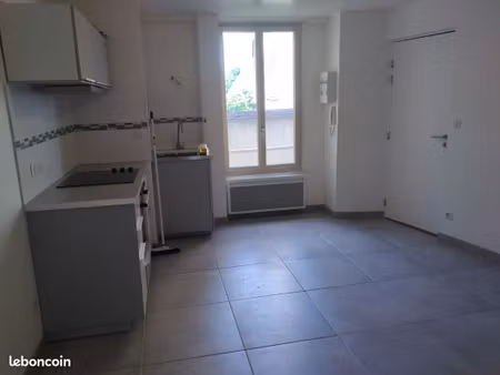 f2 à louer
