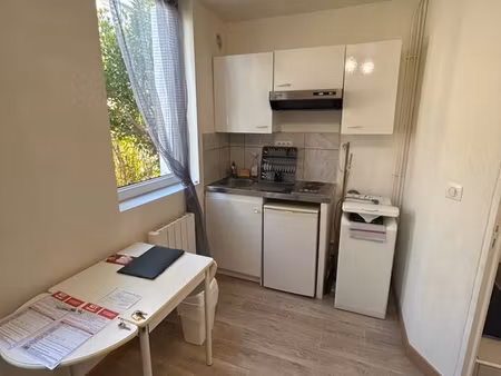 studio meuble