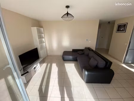 bel appartement avec garage inclus