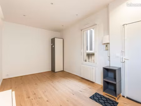 studio 1 pièce 21 m²