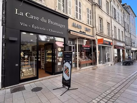 boutique 65 m² beaune