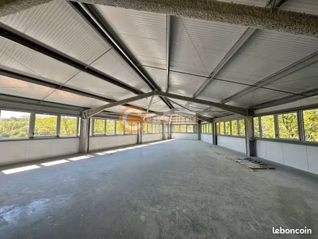 bureaux 225 m²