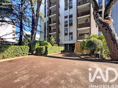 studio 1 pièce 14 m²