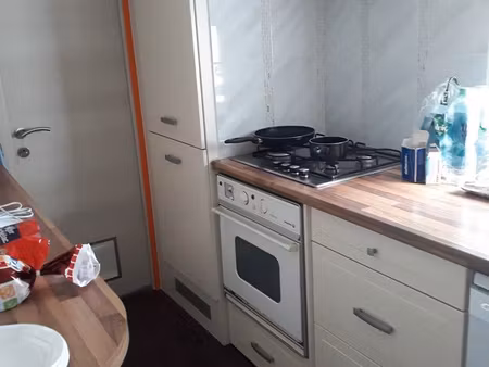mobil home à vendre dans camping ouvert à l'année
