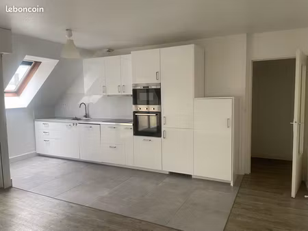 t2 45m2 face clinique st vincent