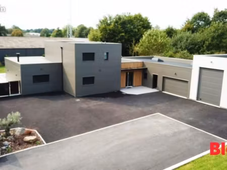 maison 5 pièces 200 m²