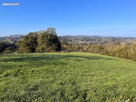terrain constructible - lot de 2600 m2