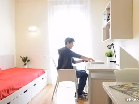 studio 1 pièce 18 m²