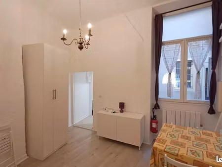 studio 1 pièce 19 m²