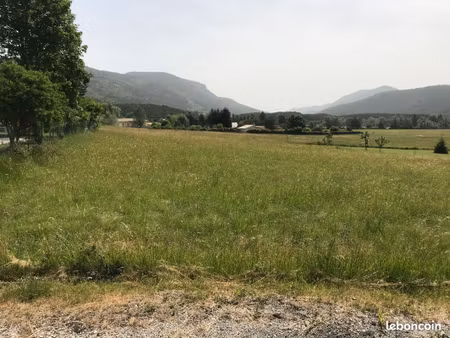 terrain 2000 m2 valderoure