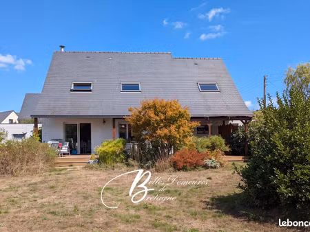 maison 8 pièces 141 m²