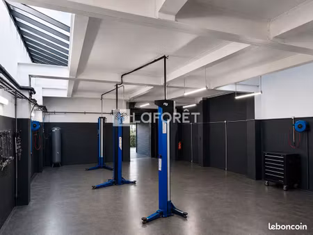 local commercial 400 m² chambery