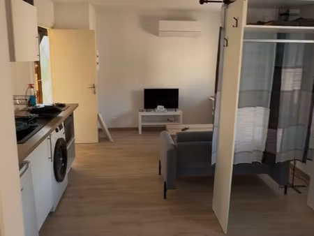 grand studio meublé