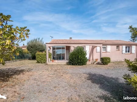 villa 4 pièces 95 m²