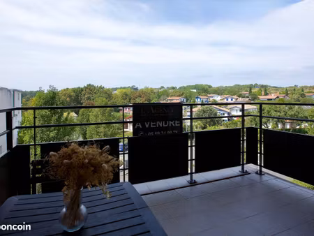 bidart – appartement t2 avec terrasse  ascenseur et parking