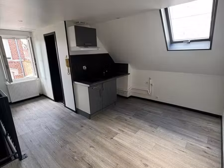 appartement t2 complétement rénové à louer
