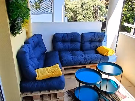 la ciotat  grand studio avec terrasse