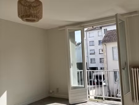 studio 1 pièce 29 m²