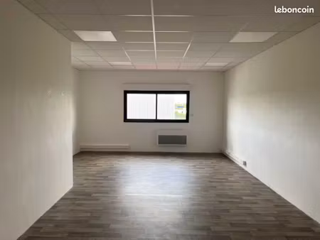 bureaux 112 m²